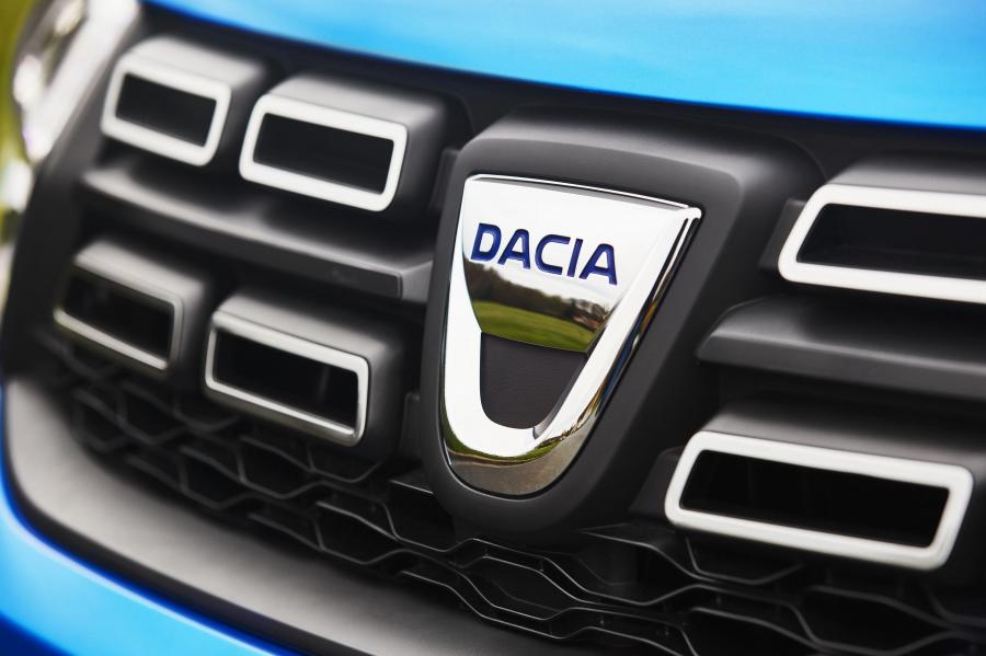 Логотип Dacia Logan MCV Stepway 2017 года  (WW) (фото 4 из 53)